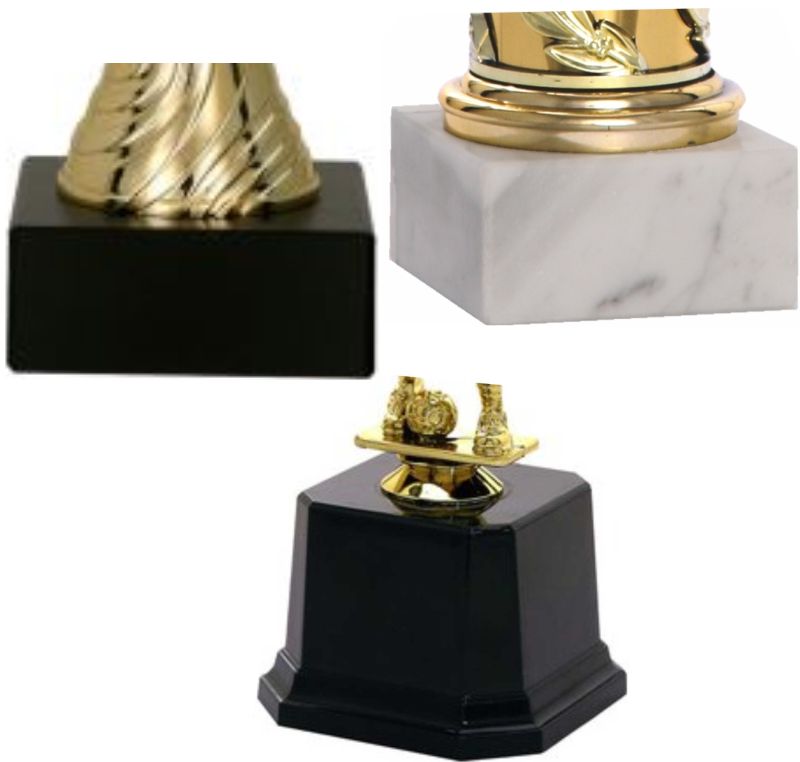 Podstavce k plastovým figúrkam